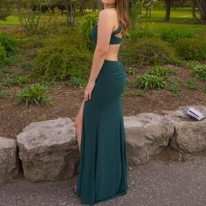 David’s Bridal Prom Dress Emerald Green